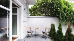 Central and new designer flat in Charlottenburg